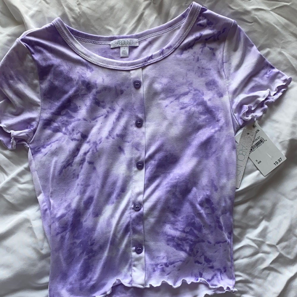 Abound purple tie dye lettuce trim top
